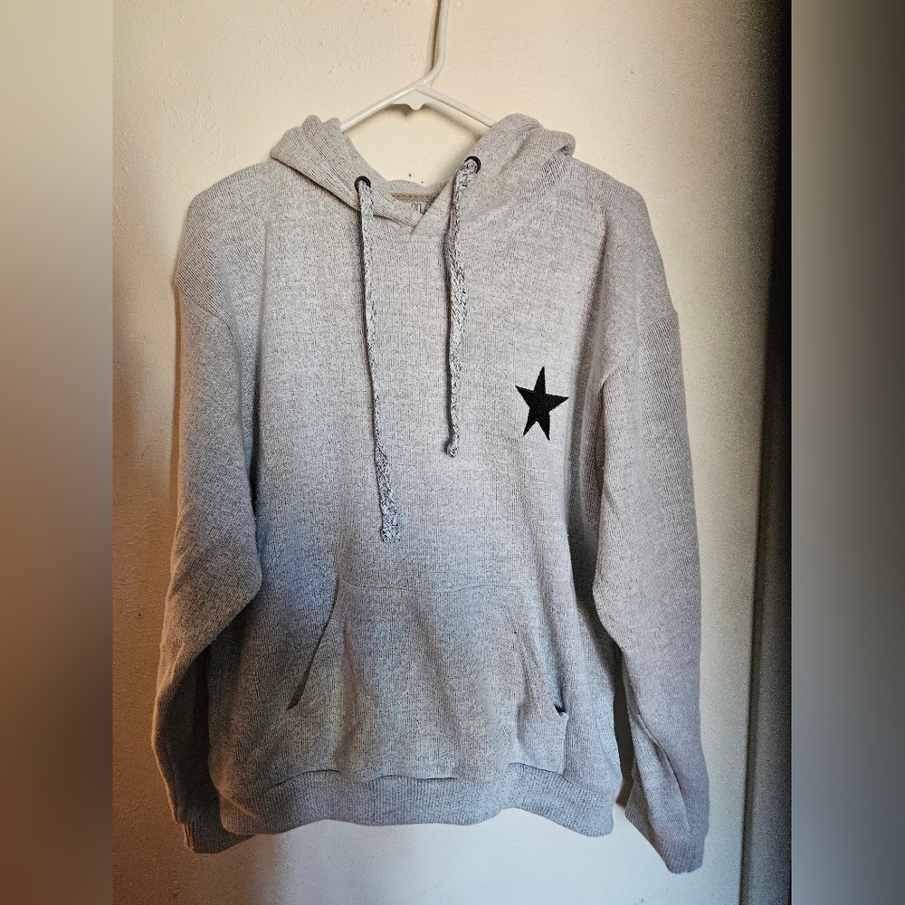 Gray Heathered Pull Over Sweater